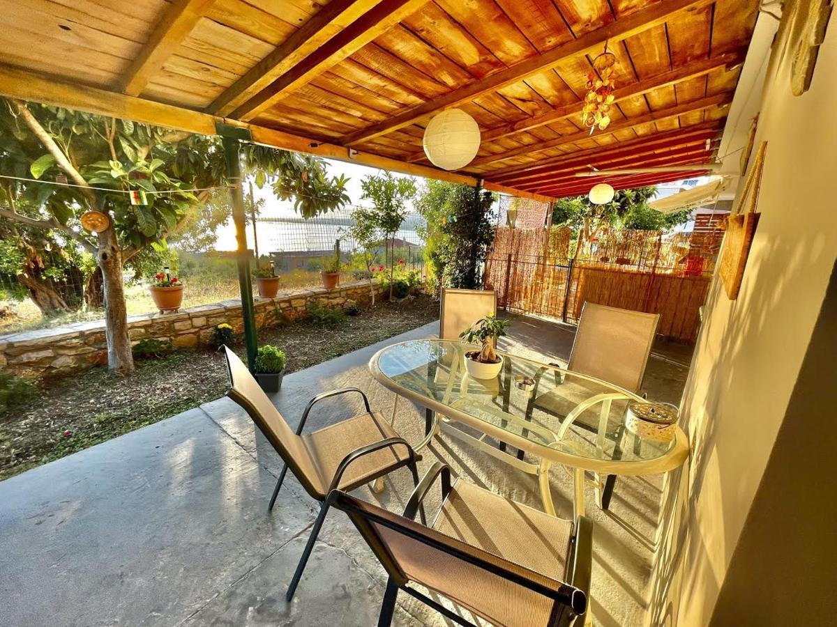 Evelin Studio Kalamata Exterior foto