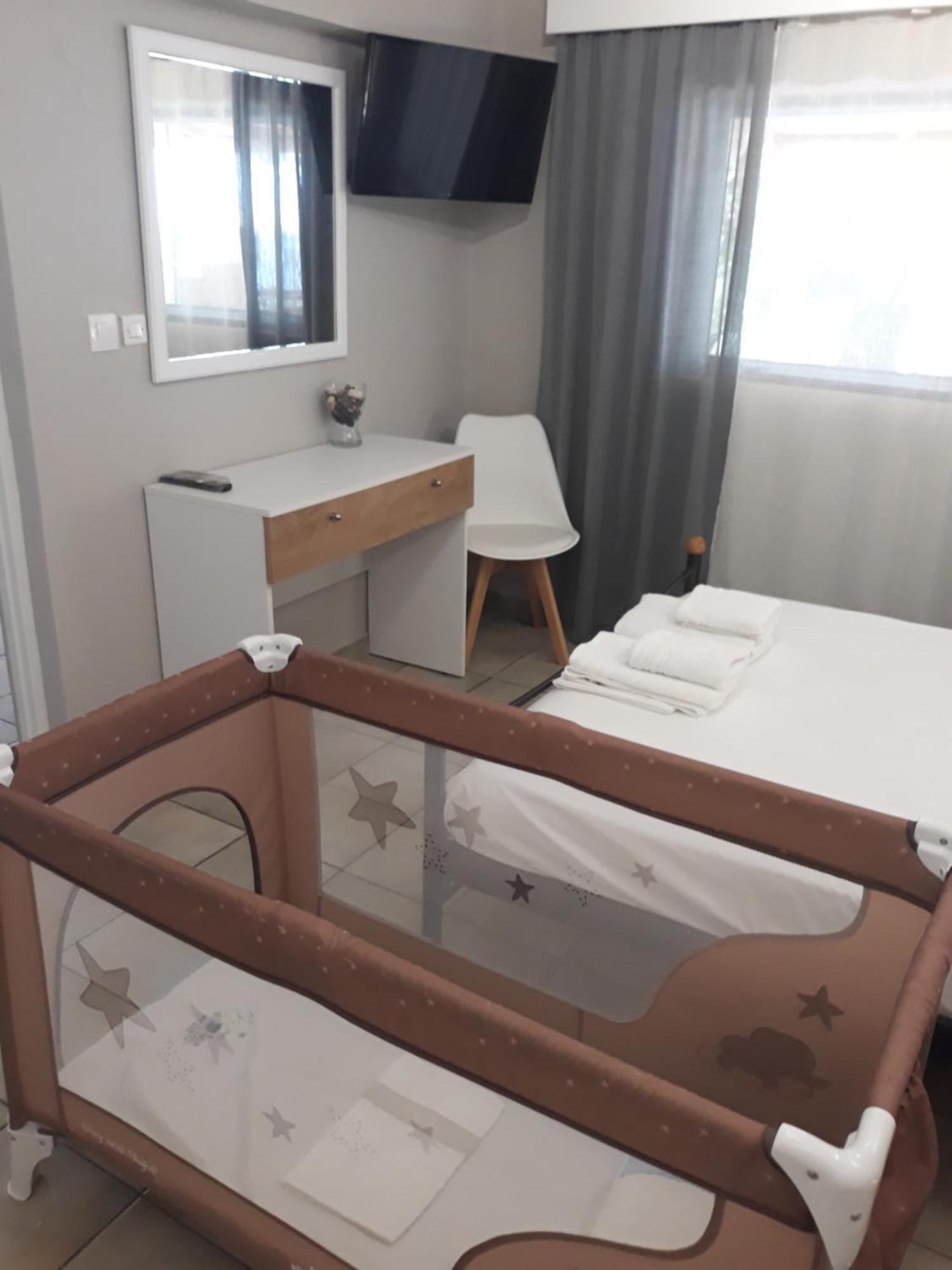 Evelin Studio Kalamata Zimmer foto
